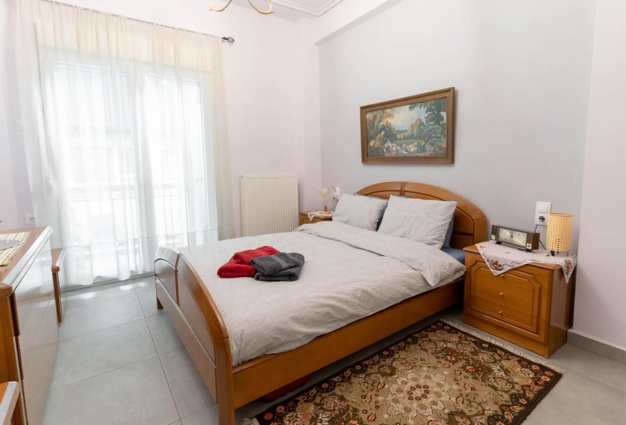 Byt Downtown Flat ลาริซา ภายนอก รูปภาพ