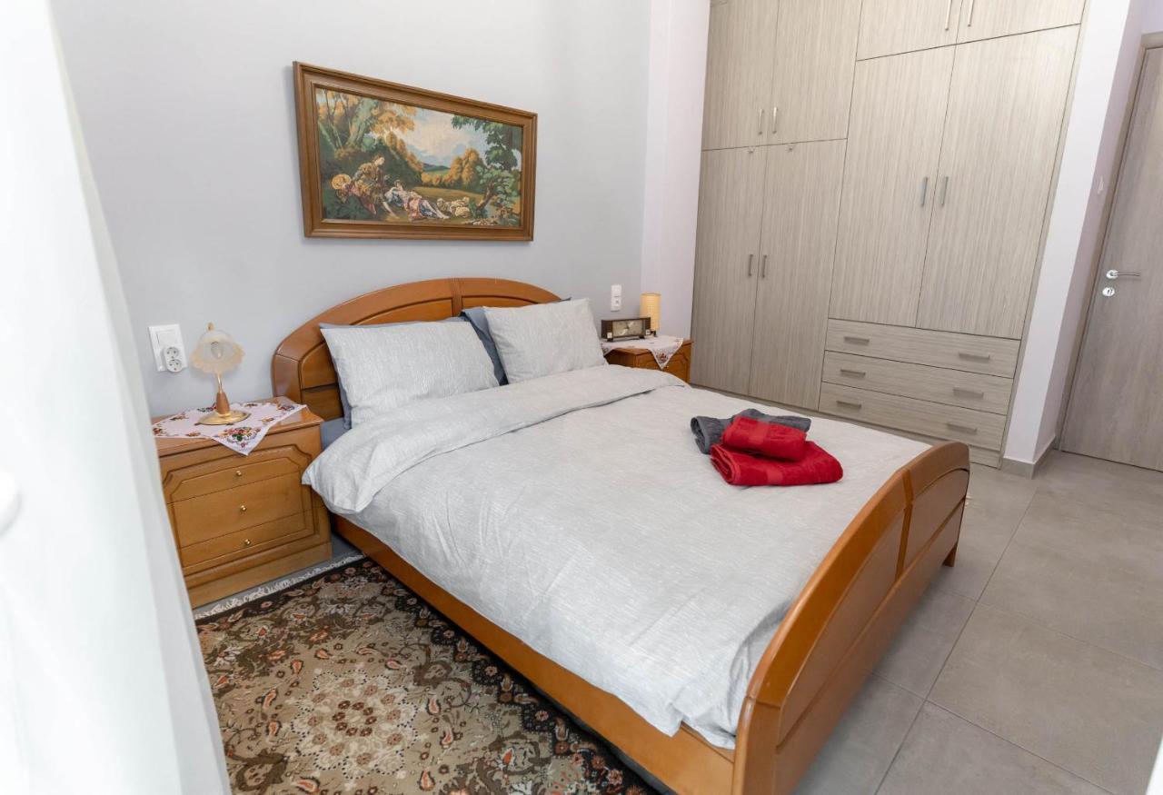 Byt Downtown Flat ลาริซา ภายนอก รูปภาพ