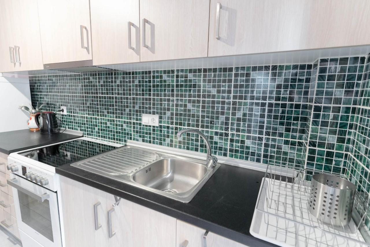 Byt Downtown Flat ลาริซา ภายนอก รูปภาพ
