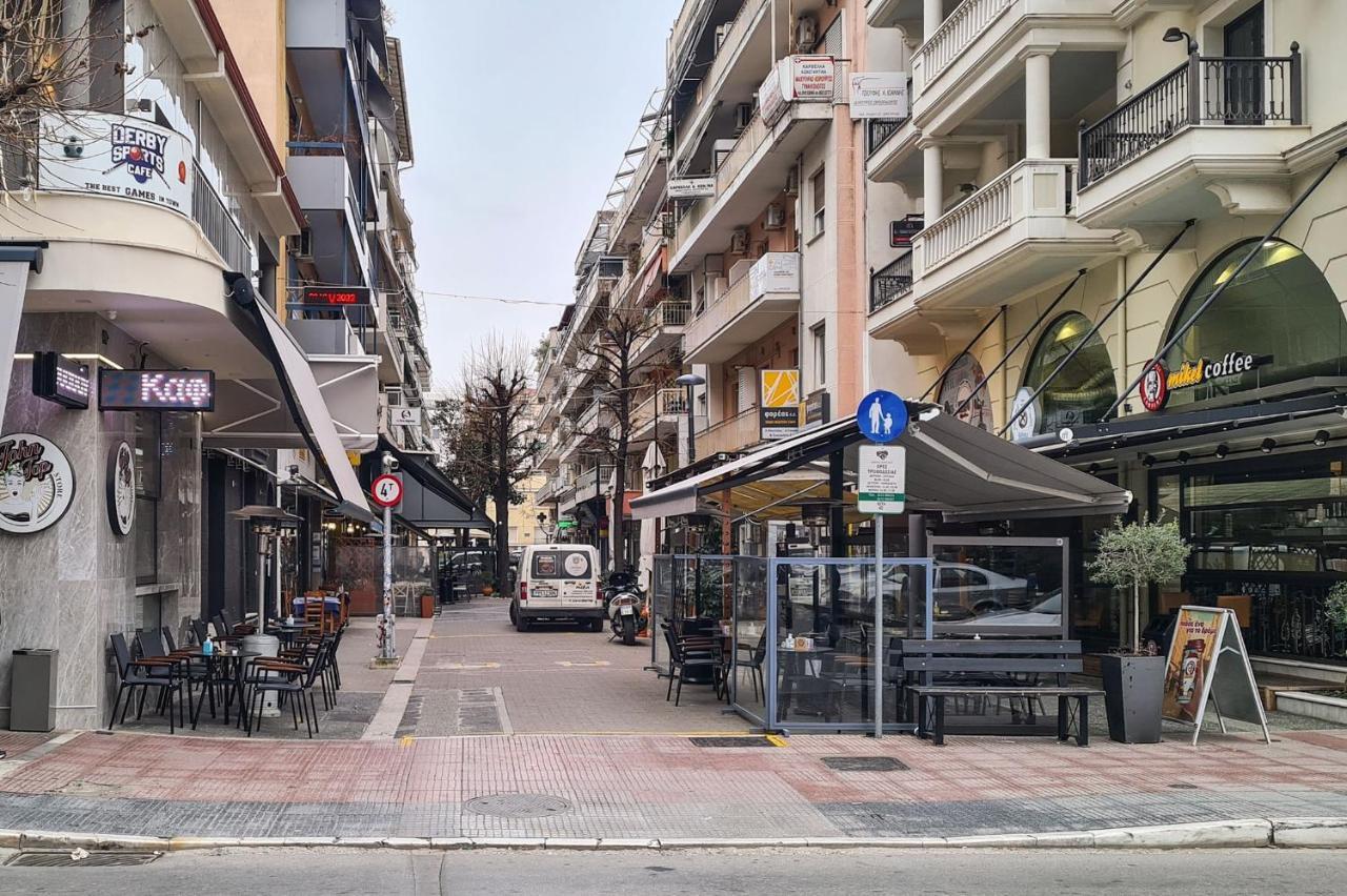 Byt Downtown Flat ลาริซา ภายนอก รูปภาพ